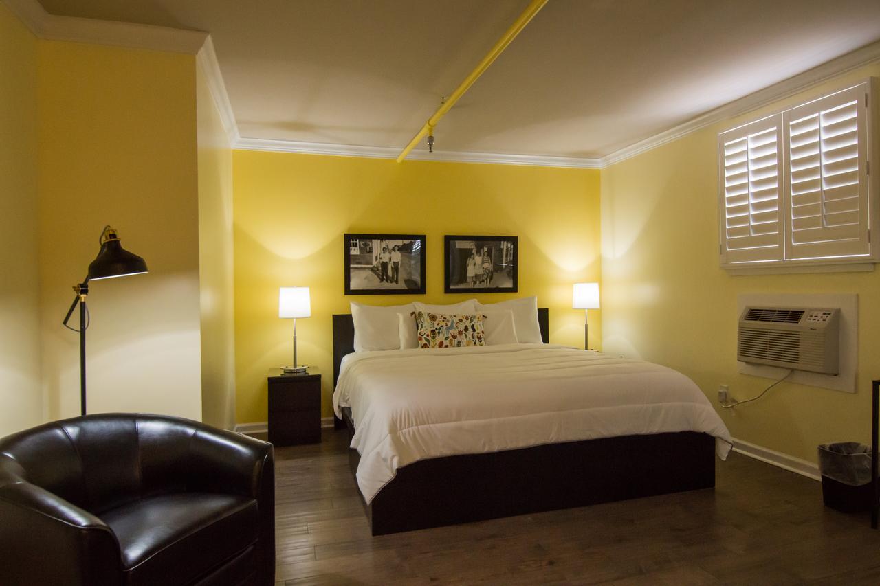 The Sherman Inn Бэйтсвилл Экстерьер фото